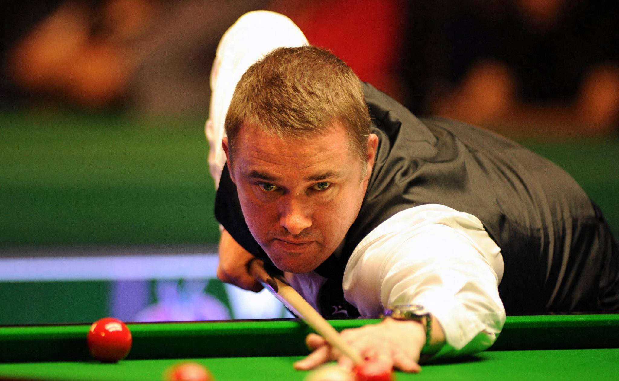 转会费与低 转会费与低